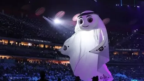 孙颖莎连赢四局挺进女单决赛